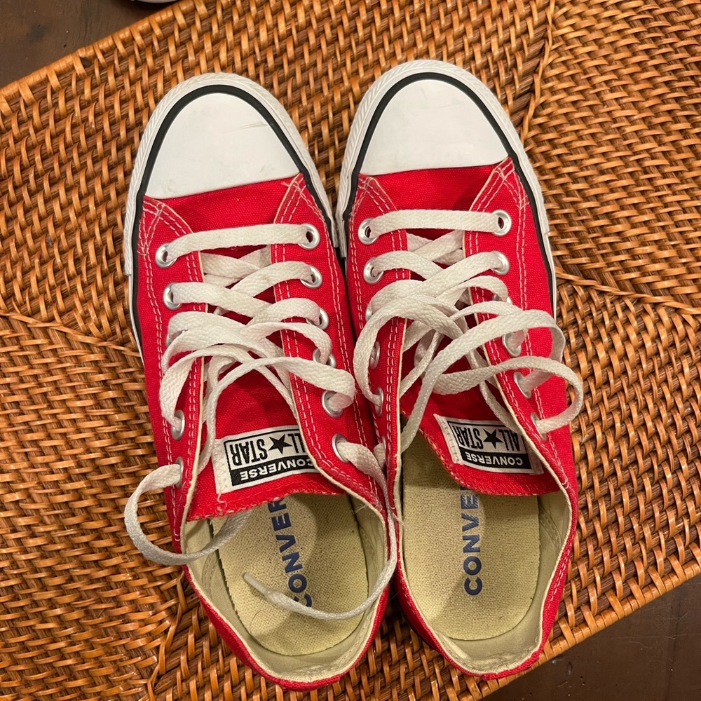 Red converse